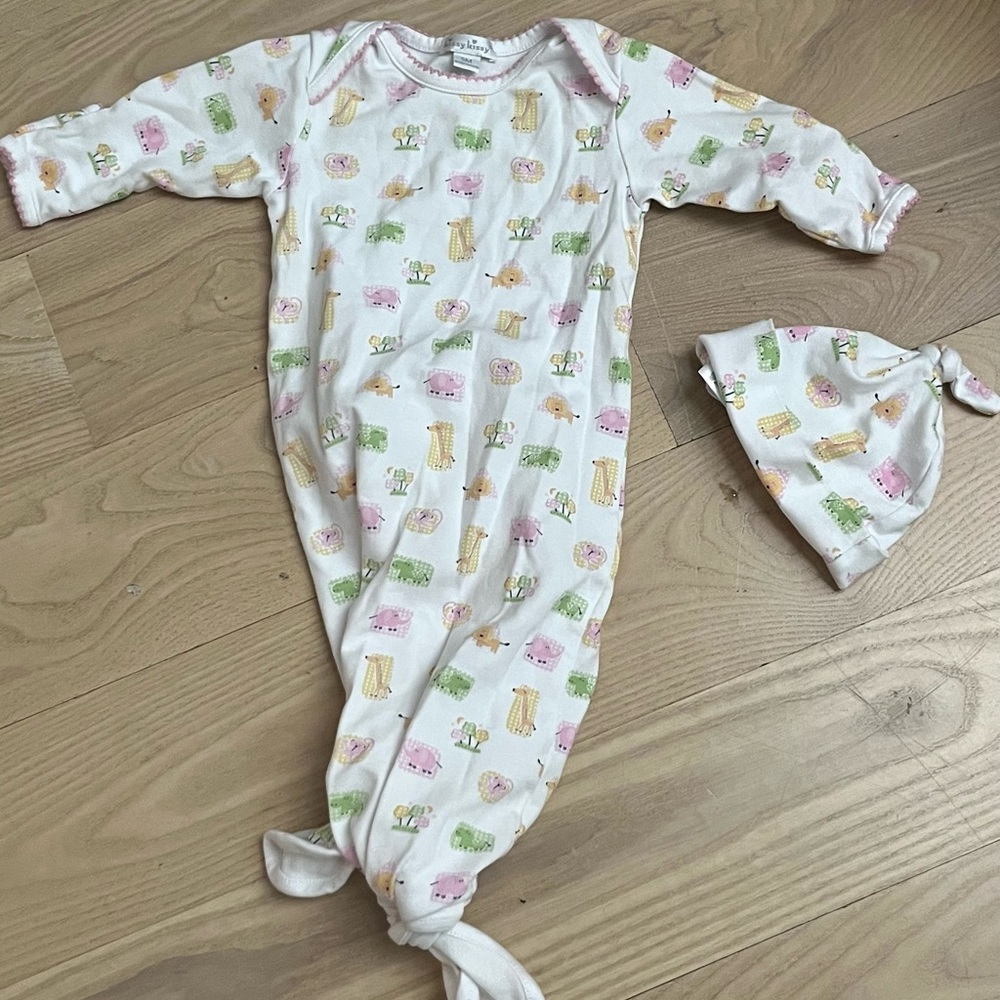 Kissy Kissy Jungle Safari Baby Girl’s Knotted Sleep Sack Gown & Matching Hat